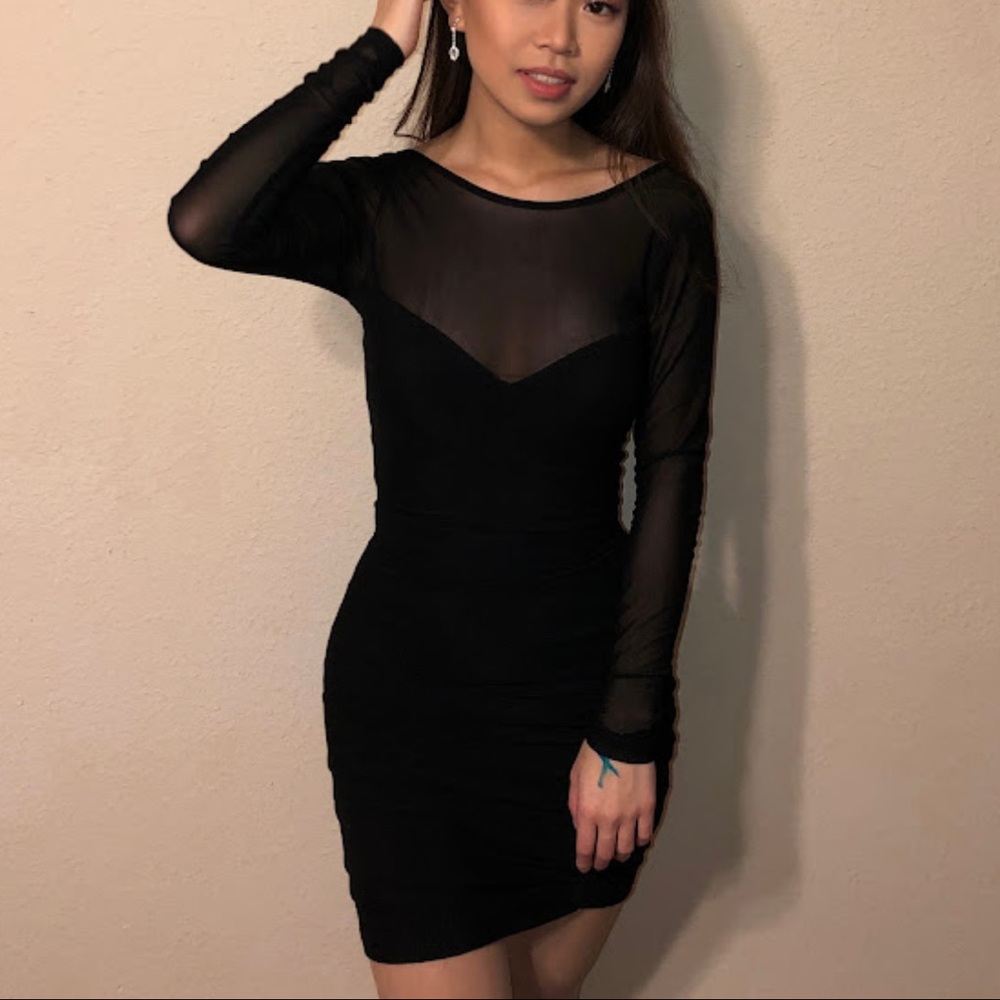 Windsor long sleeve black mini dress size 2 hoco prom